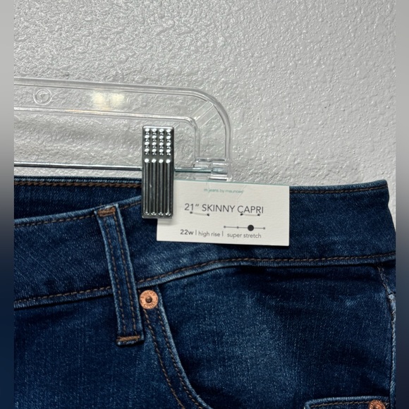 M Jeans by Maurices High Rise Capris 21” Skinny Capri 22W Super Stretch - Picture 3 of 10